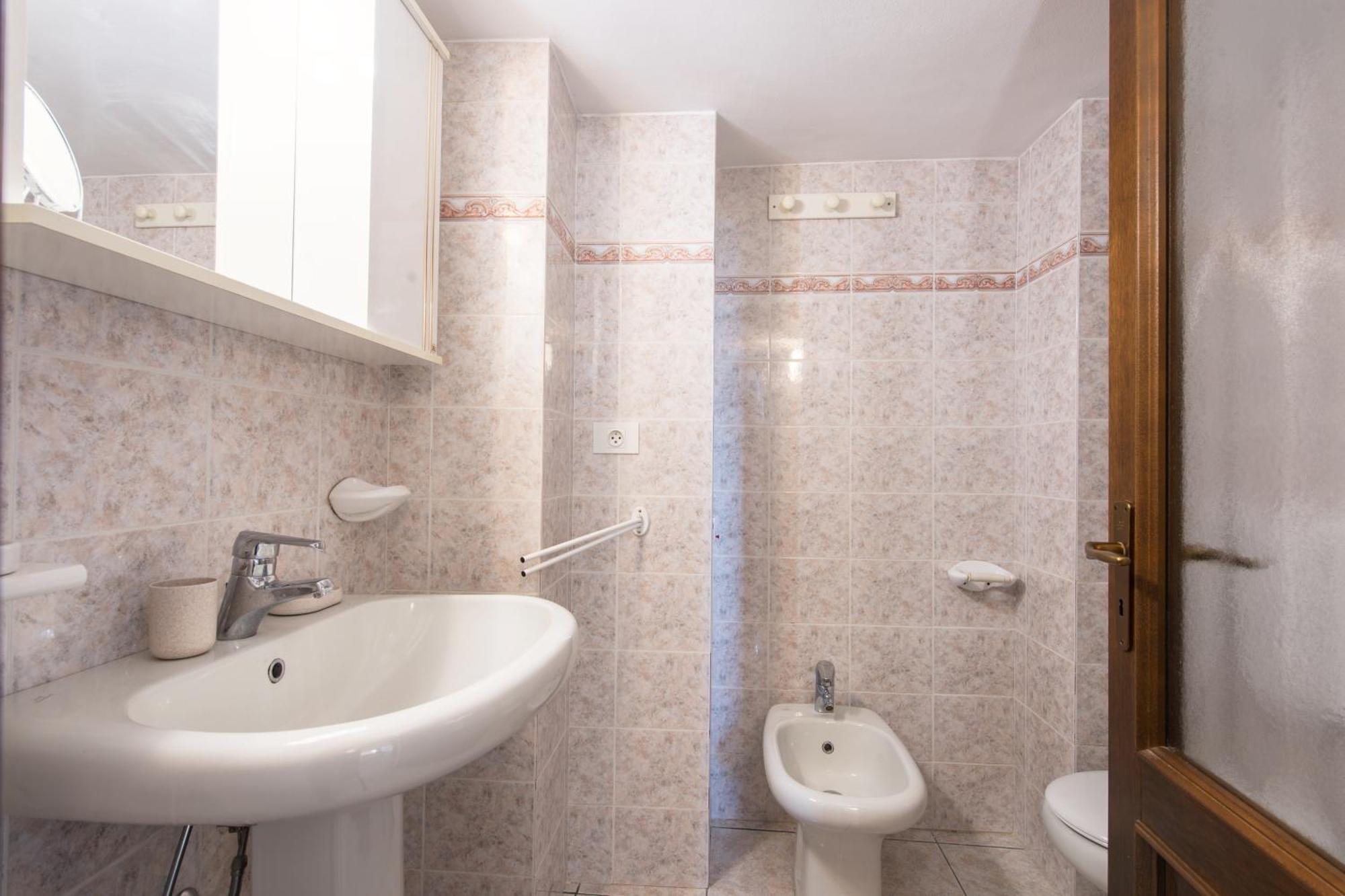 Oliviers -Agreable 2 Pieces Dans Maison Bourgeoise Menton Exterior foto